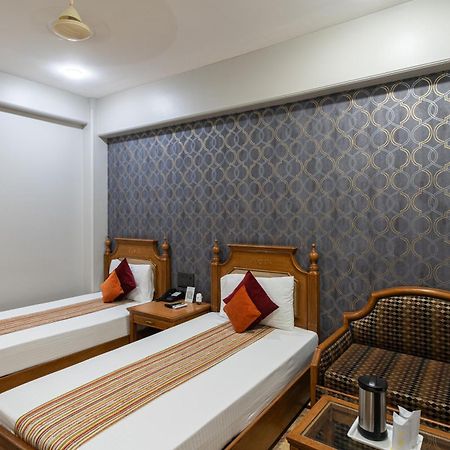 Hotel Sunstar Grand Delhi  Ngoại thất bức ảnh